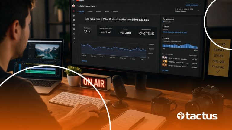 Imagem mostra jovem acessando Youtube Studio com métricas de vídeos, para simular como ganhar dinheiro no Youtube sem aparecer